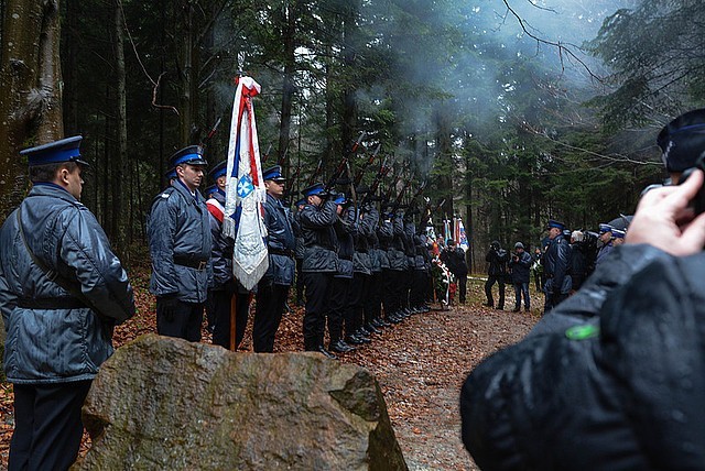 Podczas katastrofy helikoptera w Cisnej zginęło 10 policjantów