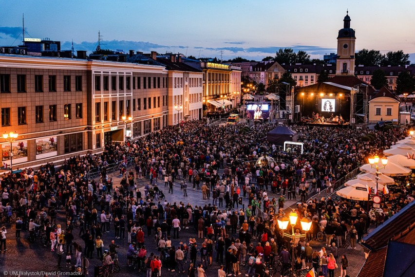 Tłumy białostoczan przybyły na piątkowy koncert Kayah, w...