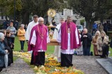 14. rocznica Cudu Eucharystycznego w Sokółce. Wierni z arcybiskupem modlili się przed Cząstką Ciała Pańskiego (ZDJĘCIA)