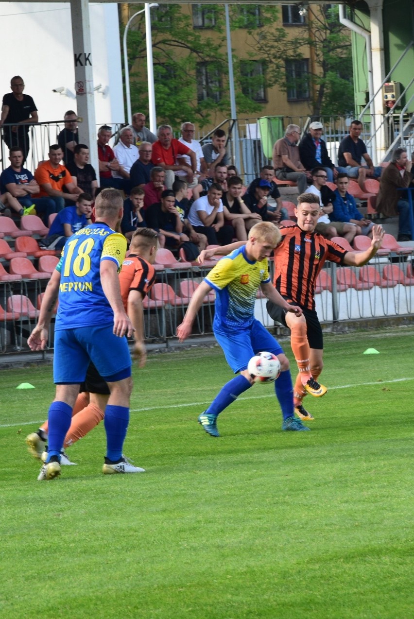 Wysokie zwycięstwo KSZO 1929 Ostrowiec w ćwierćfinale Pucharu Polski