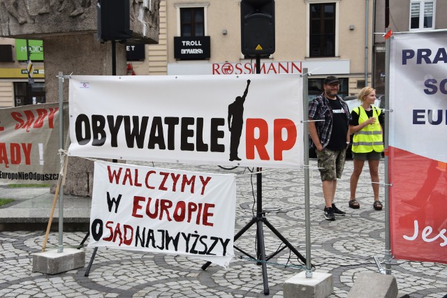 Z inicjatywy Obywateli RP na rynku w Nakle protestowano w obronie  sądownictwaNa wakacje planujemy wydać mniej niż przed rokiem - zobacz raport.