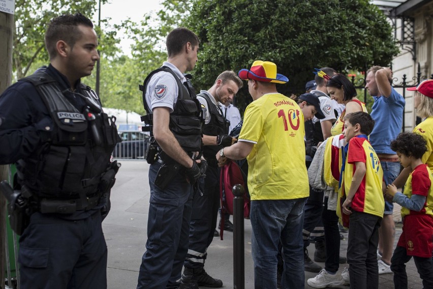 Kibice przed meczem Francja - Rumunia