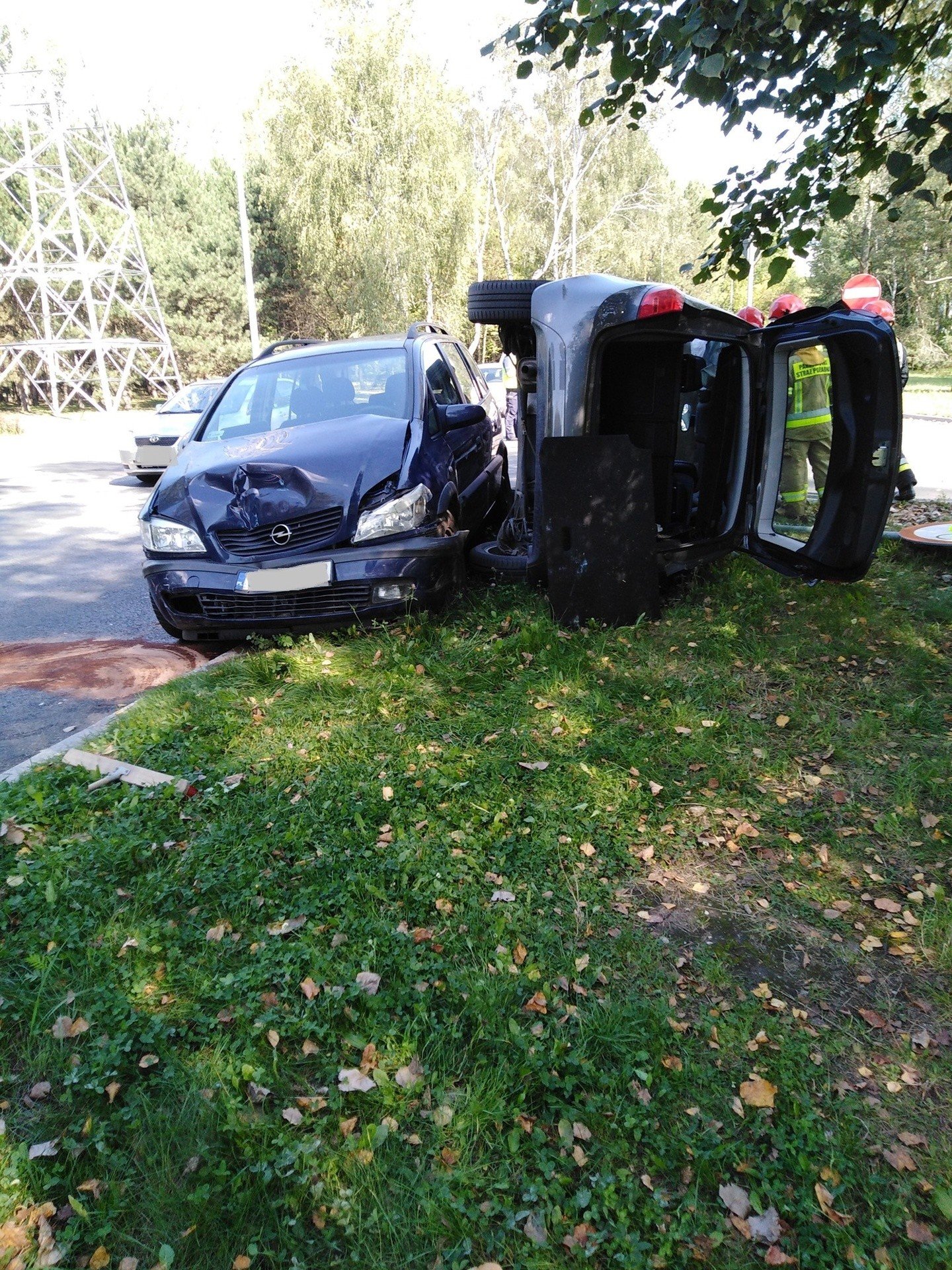 Wypadek w Jaworznie na Osiedlu Stałym przewrócił się