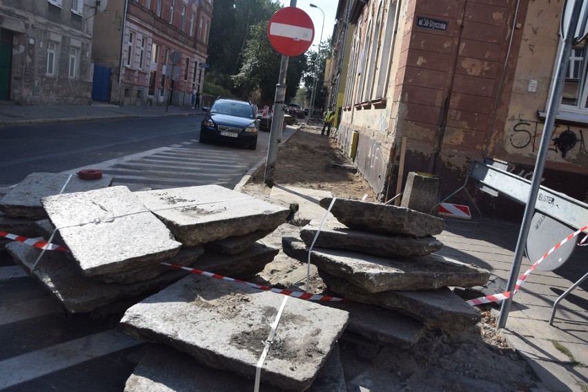 Remont chodnika na odcinku około 500 metrów ma potrwać do...