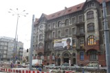 Konserwator zabytków kazał zdjąć billboard z kamienicy na Kościuszki [ZDJĘCIA]