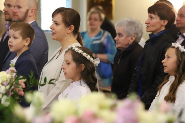 Maj to tradycyjnie okres Pierwszych Komunii Świętych. Dziś (21.05) w kościele Matki Bożej Zwycięskiej przy ul. Podgórnej odbyła się jedna z takich uroczystości.
