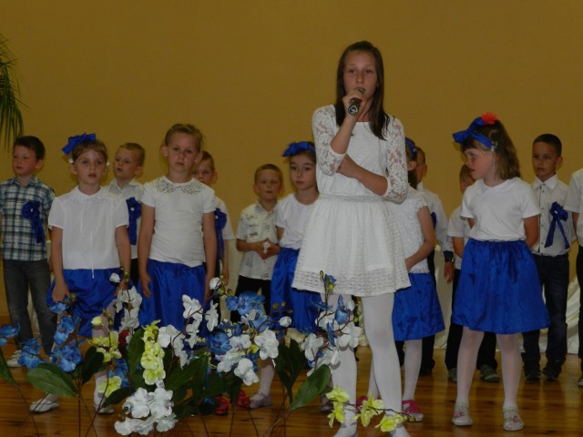 Dzieci z Papowa Biskupiego przygotowały występy dla mam. W niedzielę same będą świętowały.