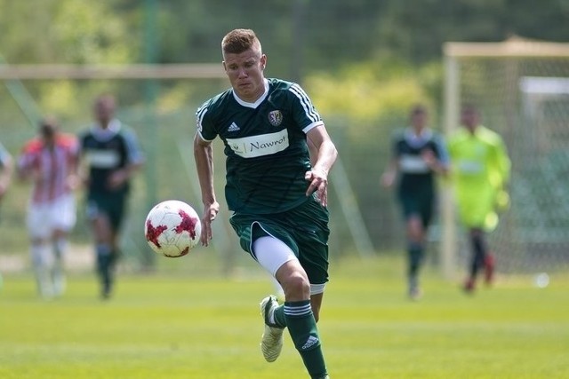 16-letni Piotr Samiec-Talar to największy talent w drużynie Śląska Wrocław U-18. Regularnie trenuje z pierwszą drużyną trenera Tadeusza Pawłowskiego, który przewiduje szybki debiut tego piłkarza w LOTTO Ekstraklasie.