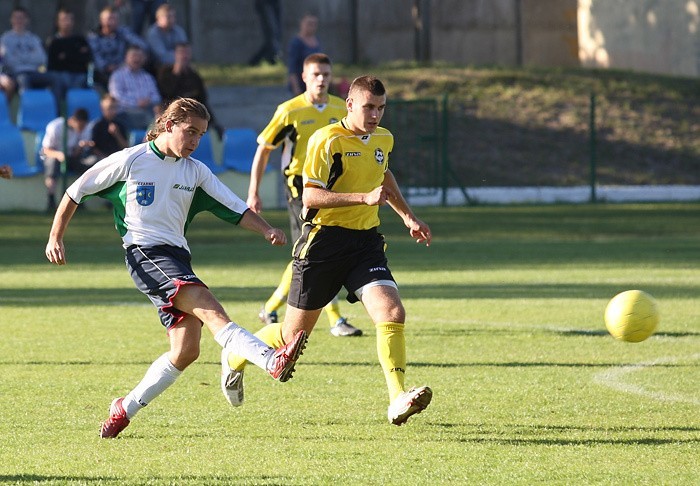 Pilka nozna. IV liga. Czarni Czarne - Pomezania Malbork