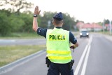 Poważny wypadek na autostradzie A2. Bus uderzył w ciężarówkę. Po wypadku został zablokowany jeden pas ruchu w kierunku Poznania