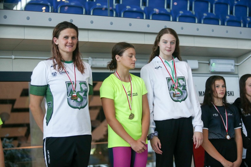 Pływacy KU AZS UMCS Lublin zdominowali mistrzostwa województwa na basenie Aqua (ZDJĘCIA)