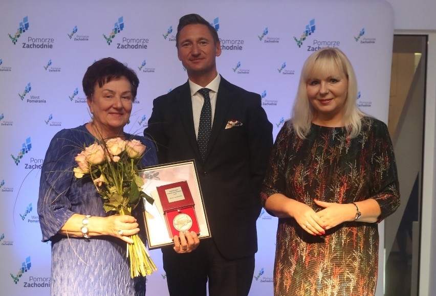 Wielka gala Kobieta Roku za nami. Danuta Szyksznian-Ossowska podwójną laureatką. Gratulujemy! [ZDJĘCIA, WIDEO]