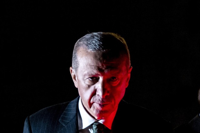 Prezydent Turcji Recep Tayyip Erdogan oraz premier Węgier Viktor Orban w dalszym ciągu nie wyrażają zgody na akcesję do NATO Szwecji i Finlandii. - W przypadku Turcji byłbym optymistą, gorzej może być z Węgrami - ocenił w rozmowie z portalem i.pl prof. Przemysław Żurawski vel Grajewski.