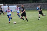Gra świętokrzyska piłkarska Hummel IV liga (28-29.08.2021). 6 goli w Kajetanowie, wygrane Spartakusa, AKS 1947 i Orlicza