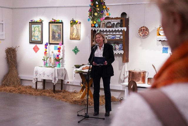 O wystawie mówiła Justyna Górska - Streicher, dyrektor Resursy Obywatelskiej.