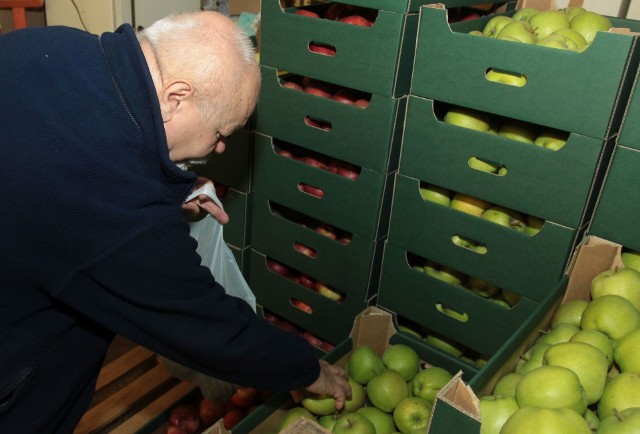 Jabłka wycofywane z rynku w ubiegłych kilku latach trafiały do licznych organizacji charytatywnych w regionie radomskim.
