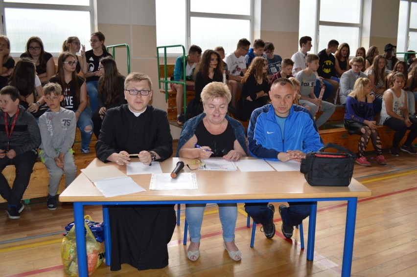 W Zespole Szkół w Wichowie zorganizowano II edycję szkolnego...