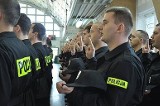 Nowi policjanci zasilili szeregi śląskiej policji. Jest ich aż 90! [ZDJĘCIA]