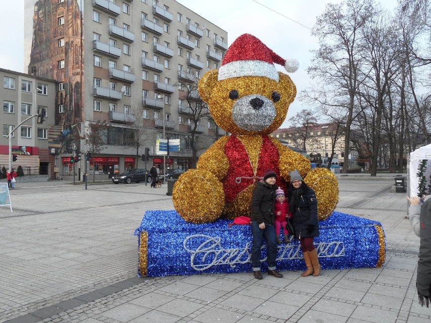 Do Częstochowy przyjechał św. Mikołaj i zapalił światełka [ZDJĘCIA]