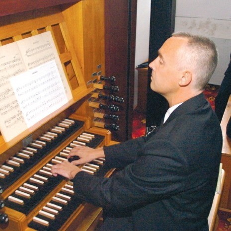 Podczas pierwszego w tym roku koncertu organowego zagrał Janusz Dudziński.