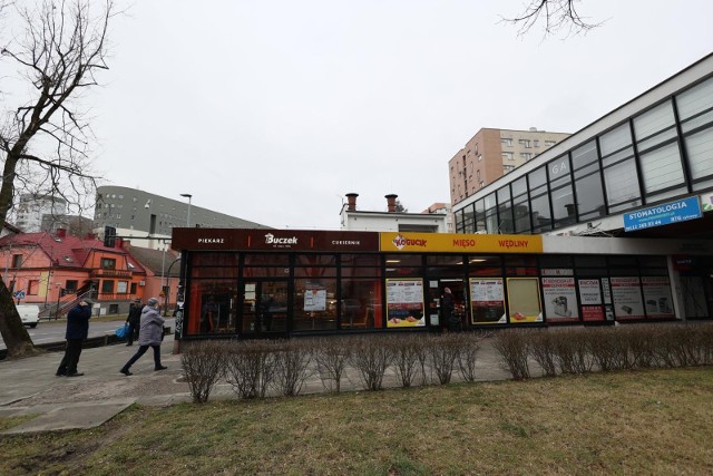 Kraków. Ponad 37-metrowy blok w miejsce sklepu oraz piekarni? Mieszkańcy:  "Jeśli powstanie, to będzie dla nas horror" | Gazeta Krakowska