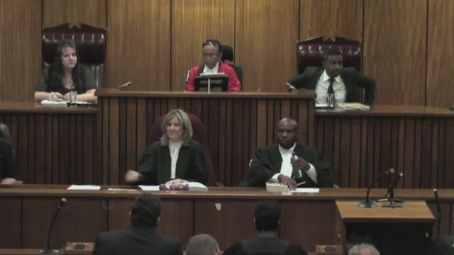 Oscar Pistorius został skazany na pięć lat więzienia za nieumyślne spowodowanie śmierci Reevy Steenkamp.