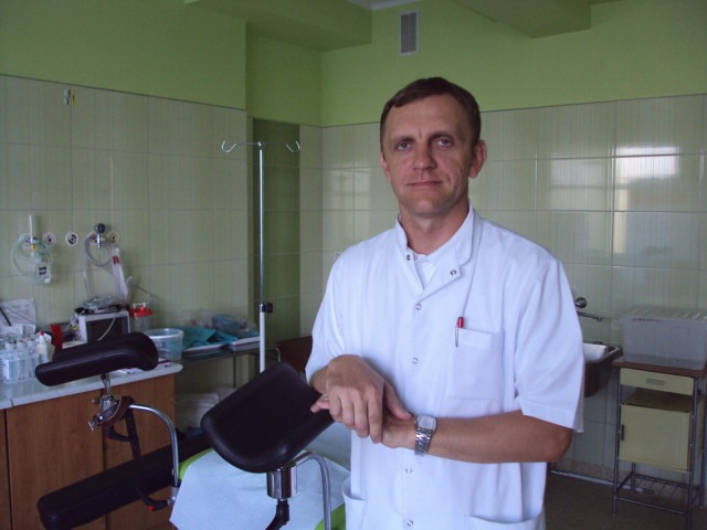 Doktor Mariusz Stępień prawie 20 lat leczy i wie jedno: profilaktyka jest lepsza od walki z chorobą 