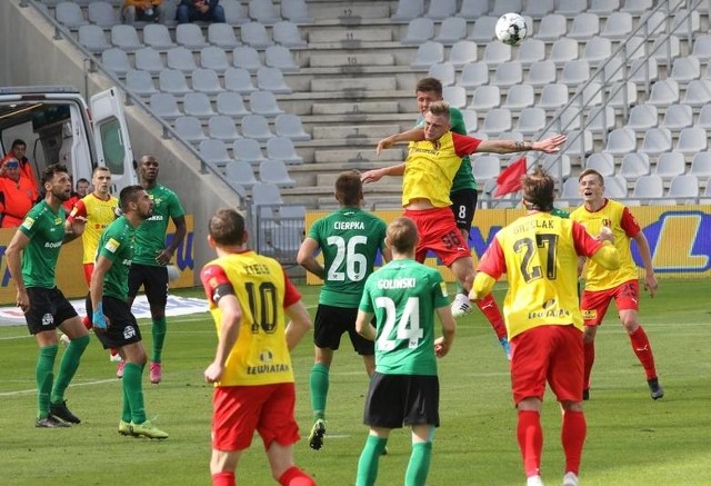 Wyjazdowy mecz Korony Kielce z GKS Tychy odbędzie się 3 października (sobota) o godz. 12.40. Bezpośrednią transmisję przeprowadzi Polsat Sport.