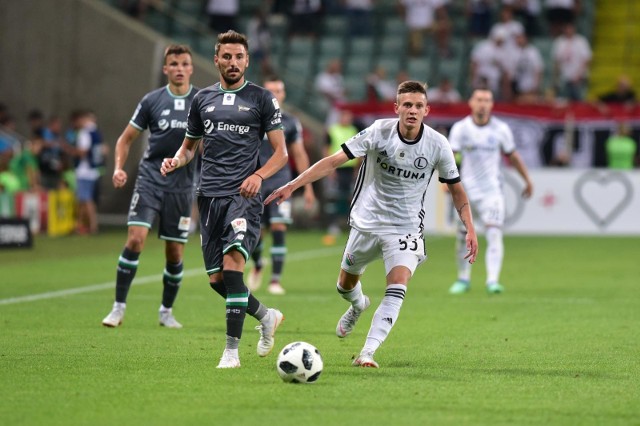 04.08.2018 warszawamecz ekstraklasy pomiedzy legia warszawa a lechia gdansk rozegrany na stadionie legii w warszawienz filip mladenovic sebastian szymanski fot bartek syta