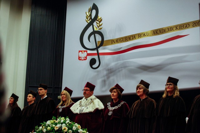 Akademia Muzyczna im. Feliksa Nowowiejskiego rozpoczęła rok akademicki. Uroczystość inauguracyjna odbyła się w budynku akademii przy ul. Gdańskiej 20.