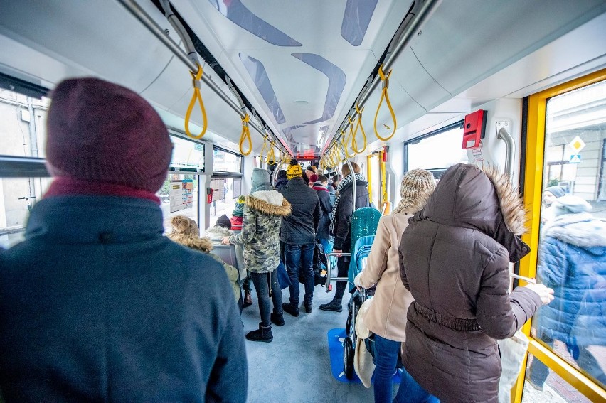 Na fanpage'u Spotted: MPK Poznań jeden z pasażerów wymienił...