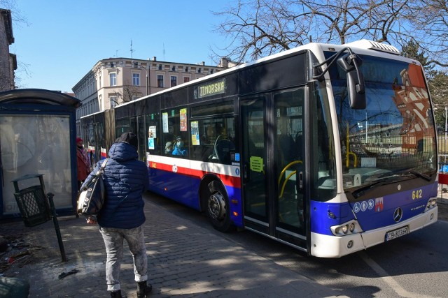 14.03.2022 bydgoszcz   przystanek autobusowy fredry  fot.dariusz bloch/polska press