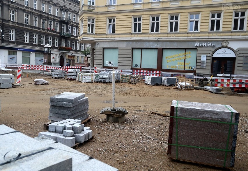 Przebudowa ulicy Jagiellońskiej przedłuży się [ZDJĘCIA]