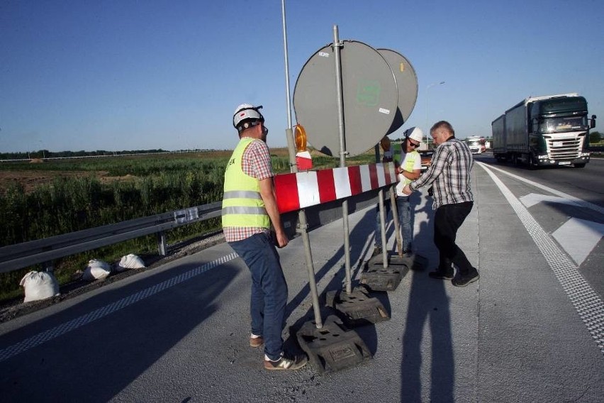 Otworzyli drogę S3 pod Legnicą. Na początek 6,5 kilometra [ZDJĘCIA]