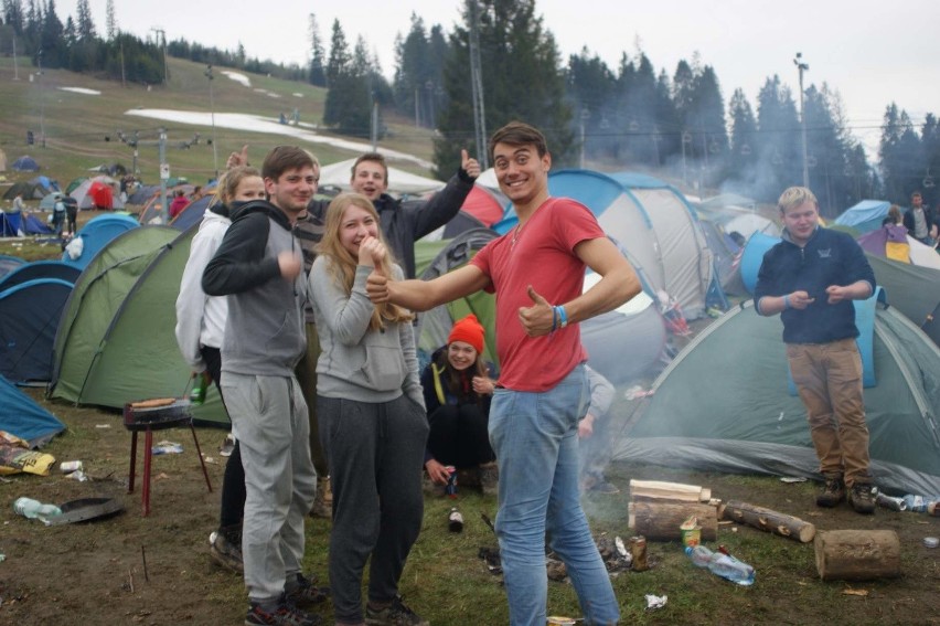 [AKTUALIZACJA] Studencka impreza pod Tatrami. Górale pytają: kto po niej posprząta? [WIDEO, ZDJĘCIA]