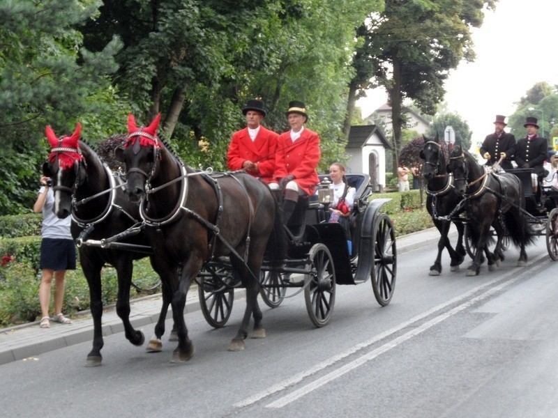 Przepiękne konie, piękne stroje i sportowa rywalizacja, a...