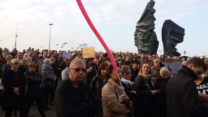 Czarny protest w Katowicach