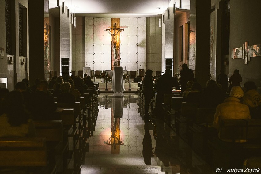 Rozpoczęły się przygotowania do VII Uwielbienia w Kielcach. Pierwsze spotkanie modlitewne odbyło się w kościele akademickim [ZDJĘCIA]