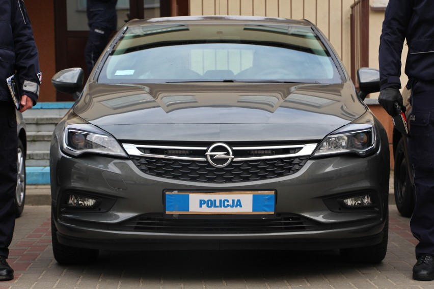 Opel Astra K jest produkowany od 2015 roku. Do służby w...