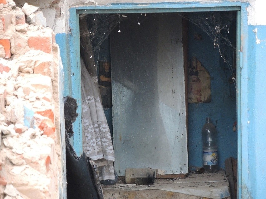 Rozbiórka starych dworcowych toalet w Miastku