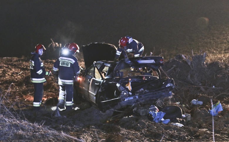 Śmiertelny wypadek na S3. Mercedes na dolnośląskich numerach...