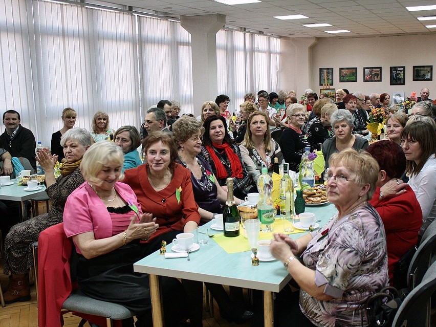 Krystyny świętowały w klubie Centrum w Grudziądzu. Była impreza na sto osób! [zdjęcia]