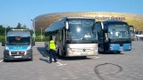 Autokary wożące dzieci na wycieczki i zielone szkoły do kontroli. Policja uruchomiła specjalny punkt przy stadionie Energa Gdańsk