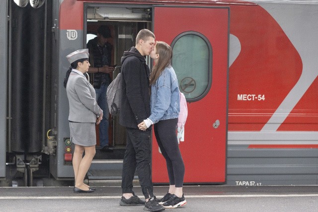 W odróżnieniu od biletów elektronicznych, bilety wydane w kanałach tradycyjnych, np. w kasie biletowej czy biletomacie,  mają liczne zabezpieczenia przed podrabianiem lub przerabianiem. W ich przypadku od pasażerów nie wymaga się okazania dowodu osobistego.