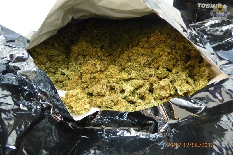 17 kg narkotyków w walizce. Gdańscy policjanci zatrzymali dwie osoby [WIDEO,ZDJĘCIA]