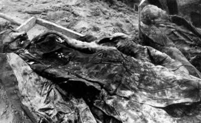 O odnalezieniu masowych grobów niemieckie radio poinformowało 13 kwietnia 1943 r. Fot. archiwum