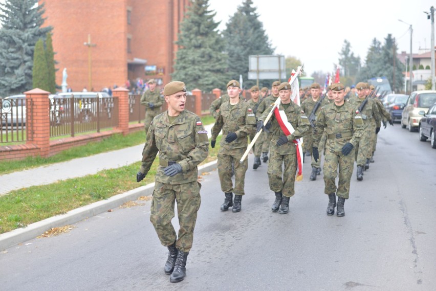 “Terytorialsi” przysięgali na sztandar – uroczystość wojskowa w Sandomierzu (DUŻO ZDJĘĆ)
