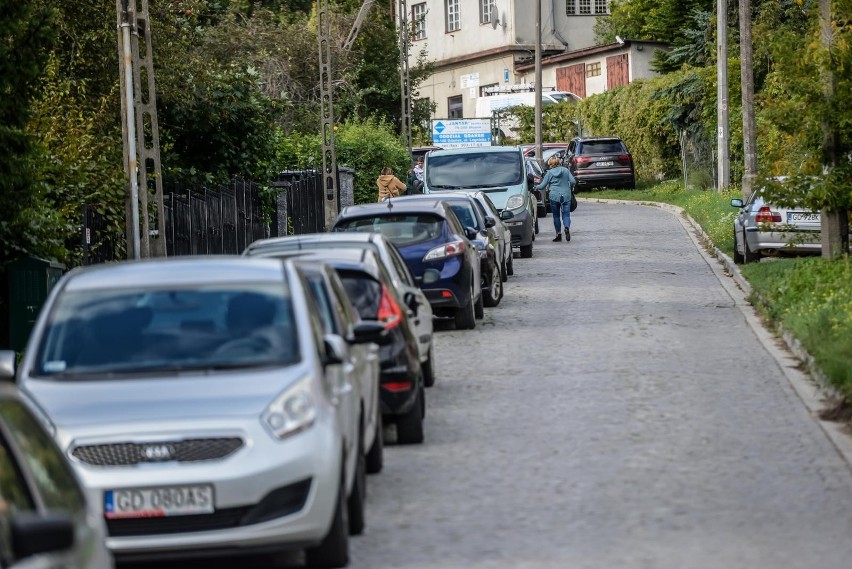 Nowe osiedle na ul. Legnickiej w Gdańsku? Mieszkańcy obawiają się o drogę i mają spore wątpliwości co do prac, które wkrótce się rozpoczną