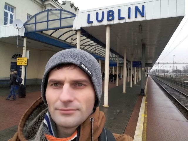 Rafał Wąsowicz na stacji w Lublinie
