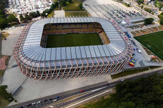 Białostocki stadion został oddany do użytku w 2014 roku. Może pomieścić ponad 22 tys. kibiców.